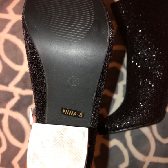 ❌ SOLD ❌ NEW Black glittery boots! - Picture 3 of 4